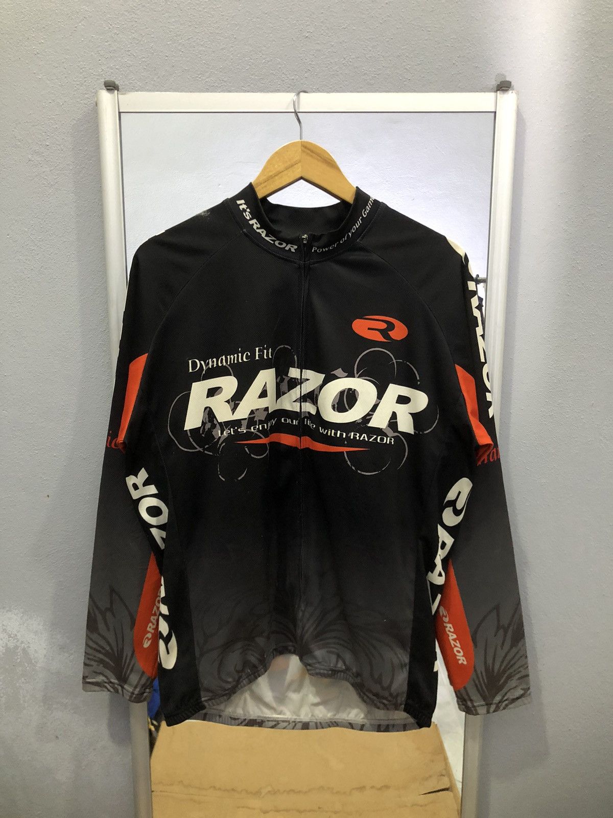Japanese Brand Razor cycling jersey with 3 rear pocket Size US XL / EU 56 / 4 - 1 Thumbnail
