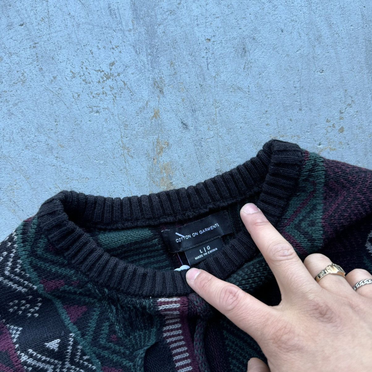 Coogi × Tundra × Vintage Vintage 90s Tundra Coogi Style Black Green Knit Sweater Size US L / EU 52-54 / 3 - 3 Thumbnail