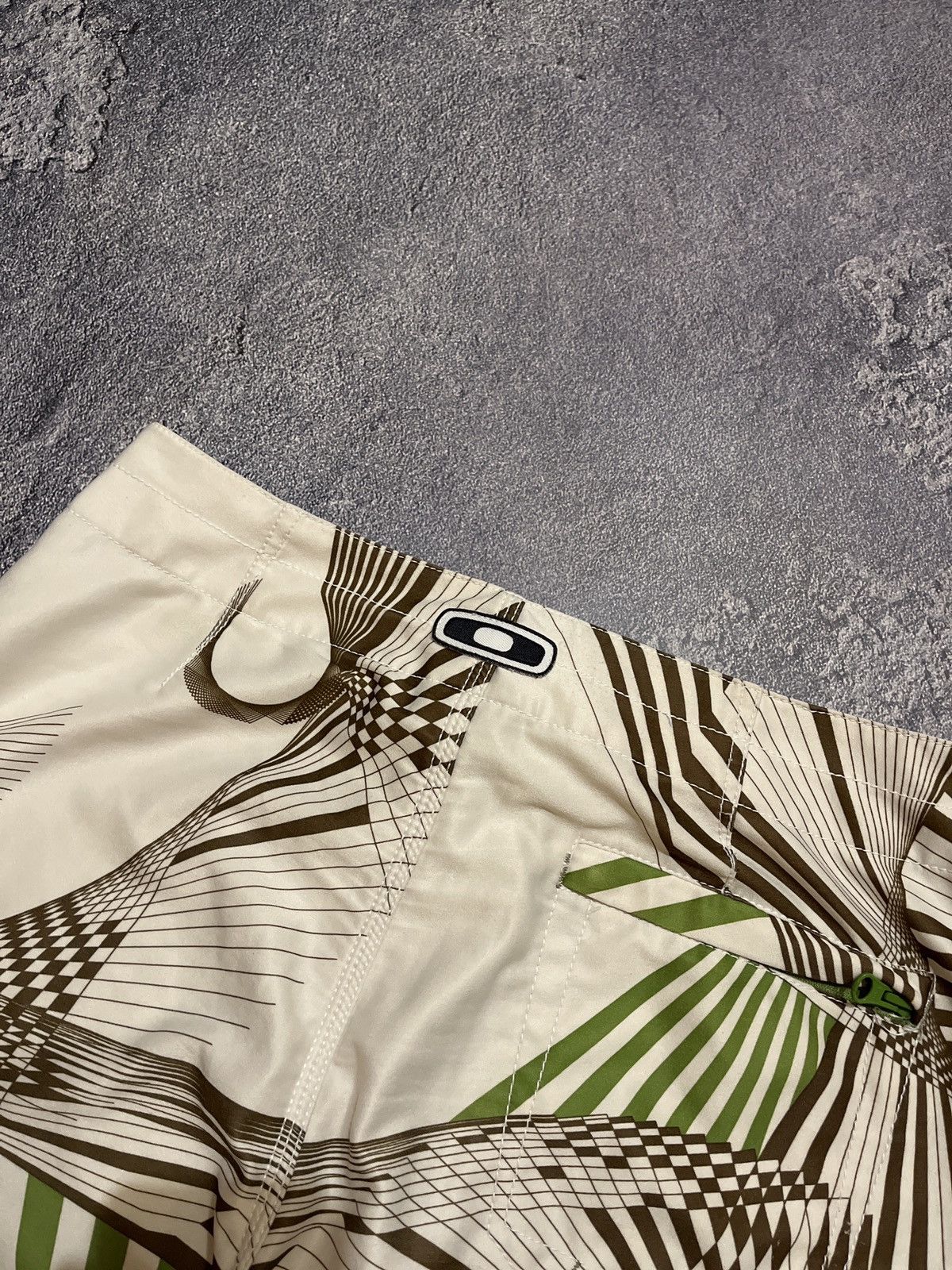 Oakley × Vintage Vintage Oakley Swim Monogram Shorts Size 30 Size US 30 / EU 46 - 7 Thumbnail