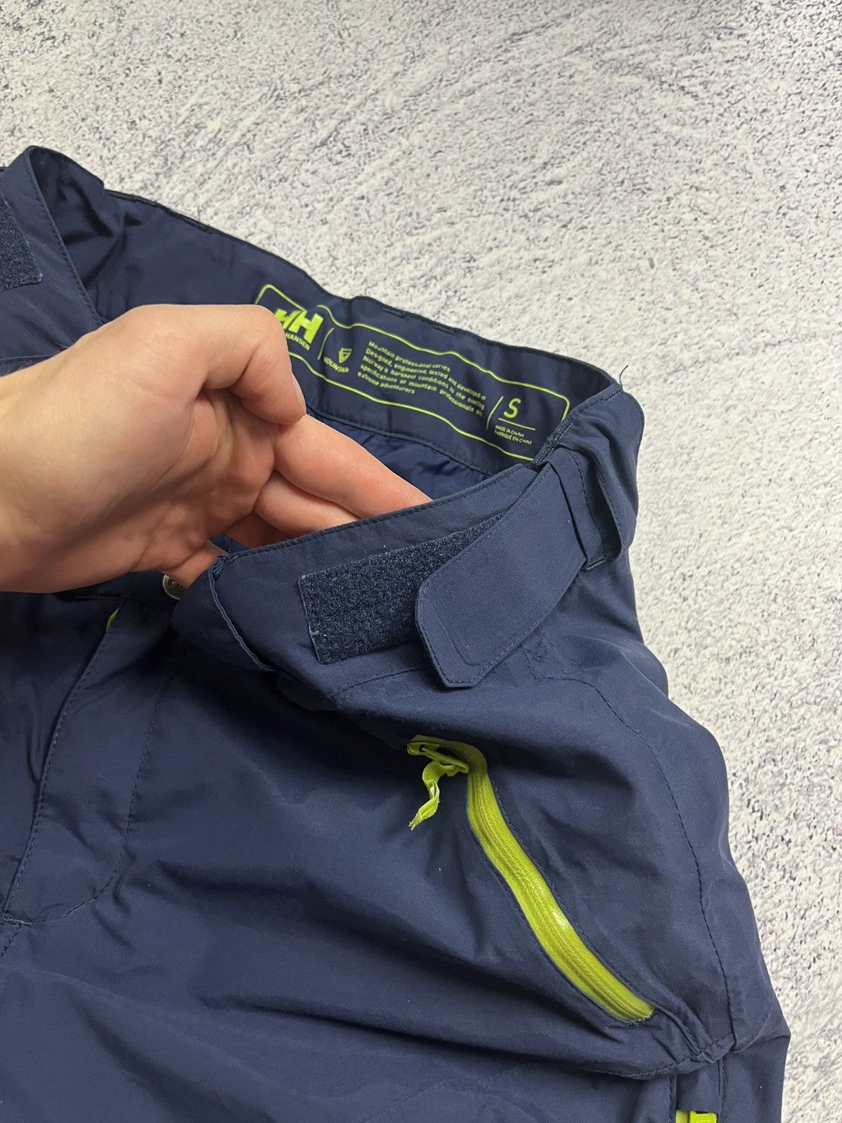 Helly Hansen Ootdoor Ski Pants Helly Hansen Recco Gorpcore Size US 30 / EU 46 - 21 Thumbnail