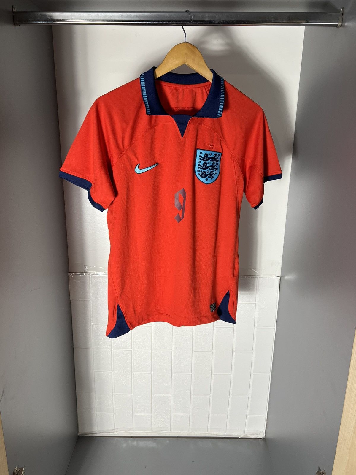 Nike VINTAGE NIKE ENGLAND SOCCER JERSEY RETRO BAYERN BLOKE Y2K Size US S / EU 44-46 / 1 - 2 Thumbnail