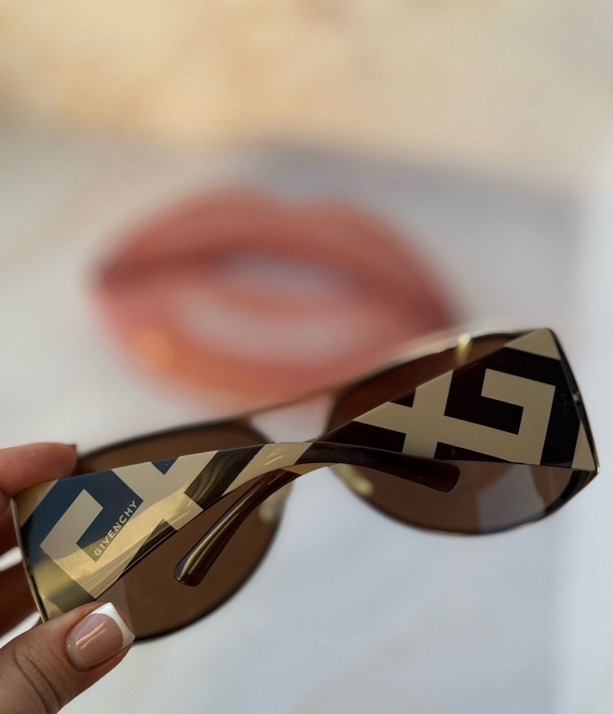 Givenchy Givenchy sunglasses SGV219 Size ONE SIZE - 6 Thumbnail