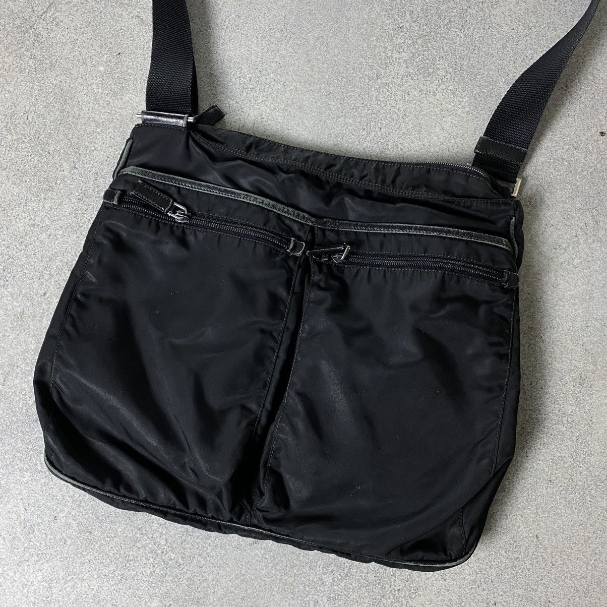 Prada Vintage Prada Nylon Bag Crossbody Size ONE SIZE - 9 Thumbnail