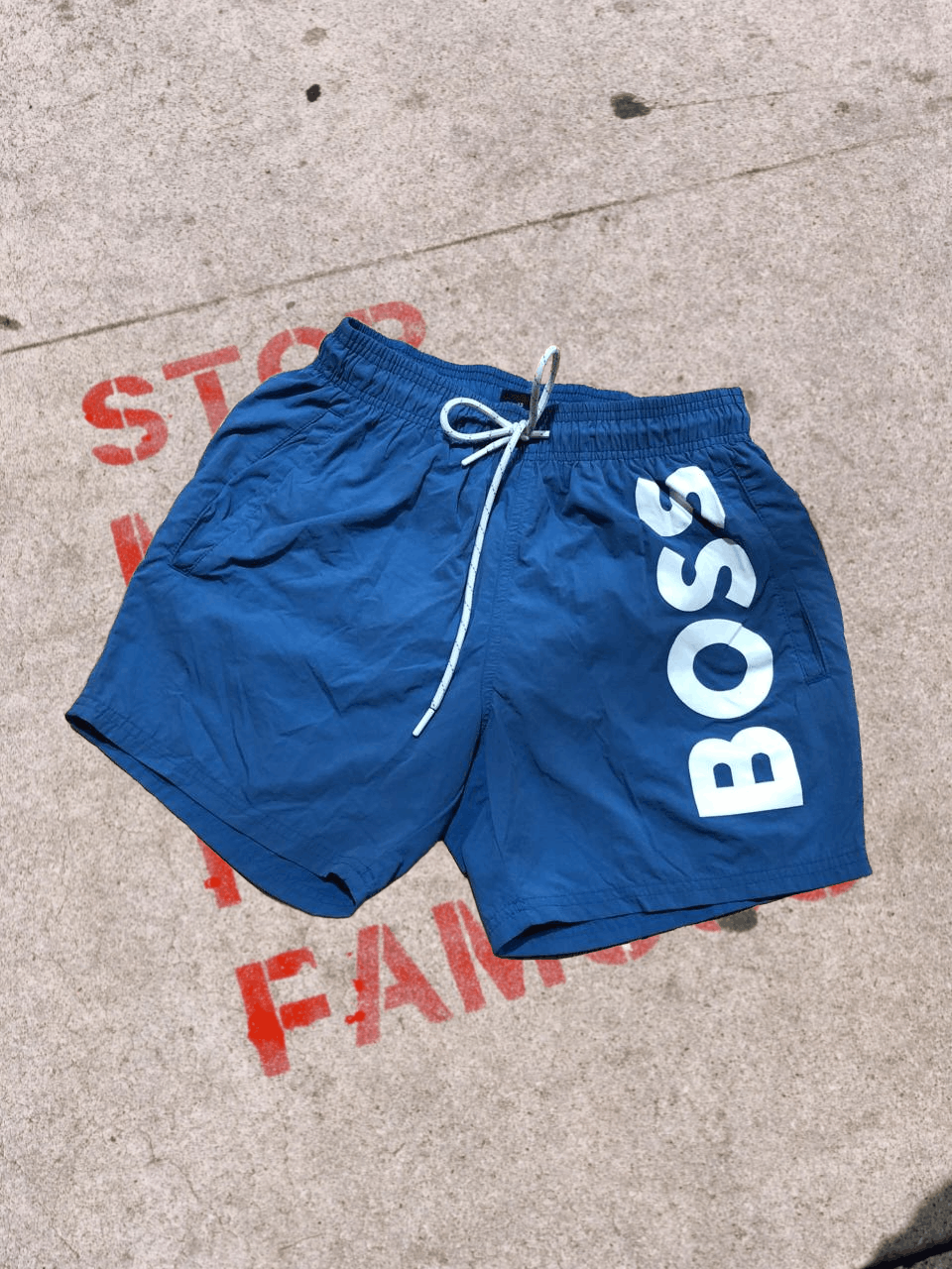 Hugo Boss Hugo Boss shorts Size 24" / US 00 / IT 34 - 2 Thumbnail