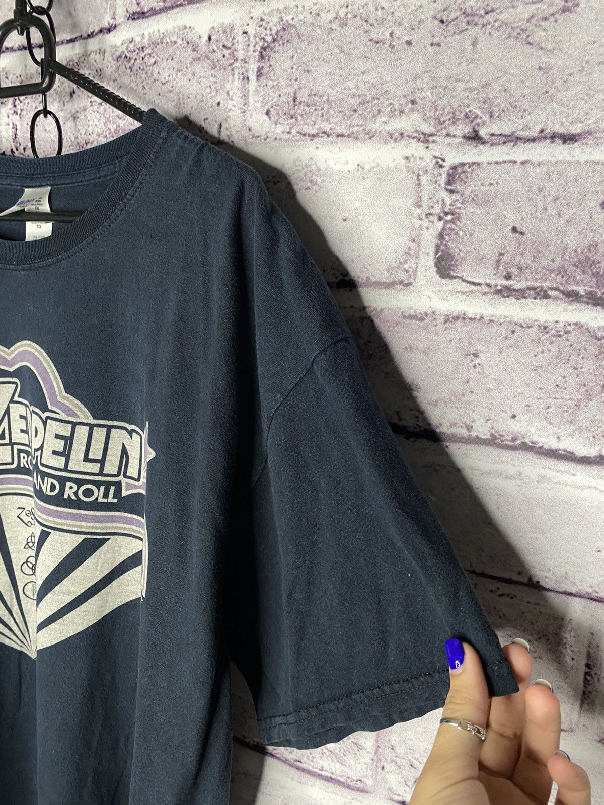 Led Zeppelin Men's Vintage 2012 Led Zeppelin Rock And Roll Rock Tee Size US XL / EU 56 / 4 - 2 Thumbnail