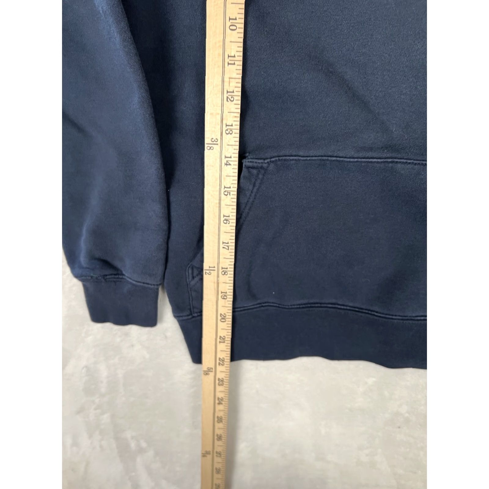 Vintage VINTAGE 4 Hunnid Hoodie Sweatshirt Size M Small Red Blue YG Rapper Hip Hop 90s Classic Retro Music Pullover Men Mens Sweatshirt Stain Tear Size US M / EU 48-50 / 2 - 4 Thumbnail