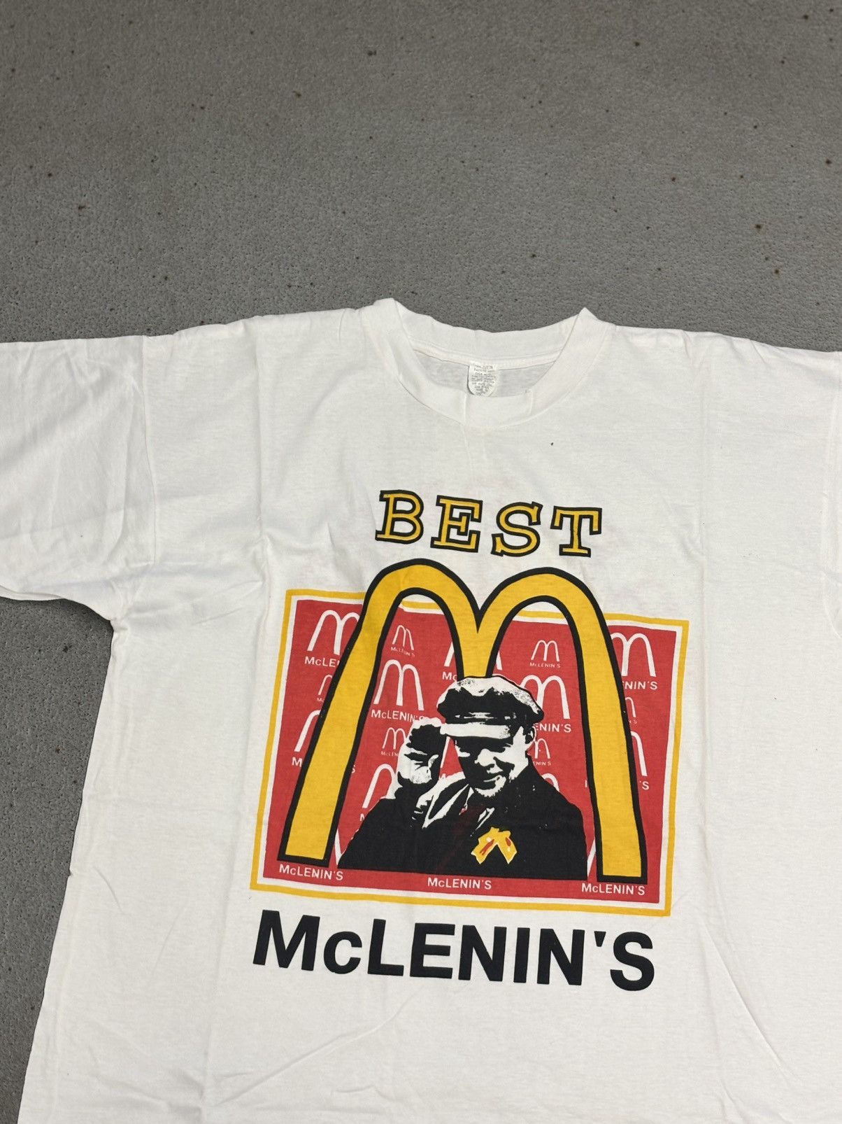 Vintage Vintage McLenin’s The Party Is Over Russia T Shirt 90s Size US XL / EU 56 / 4 - 4 Thumbnail