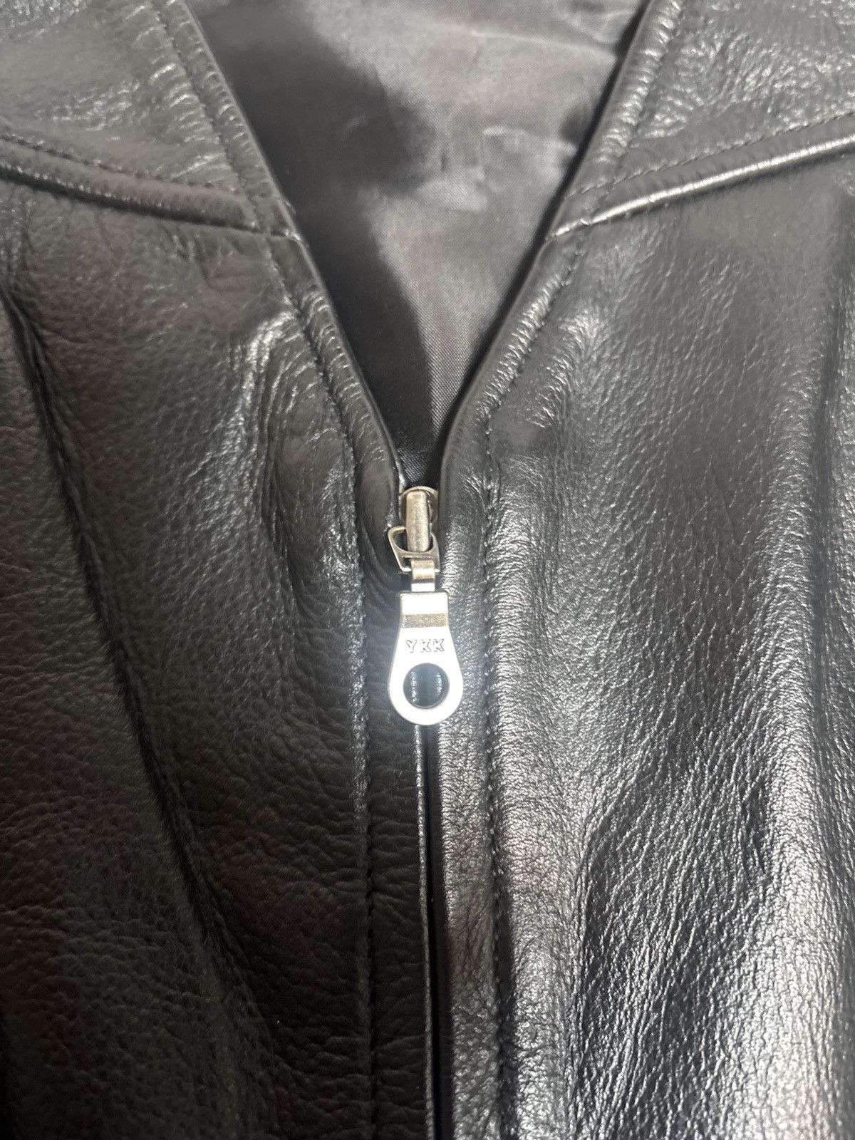 Other First Leather Apparel Blk Genuine Leather Vest Classic Biker Size US L / EU 52-54 / 3 - 4 Thumbnail