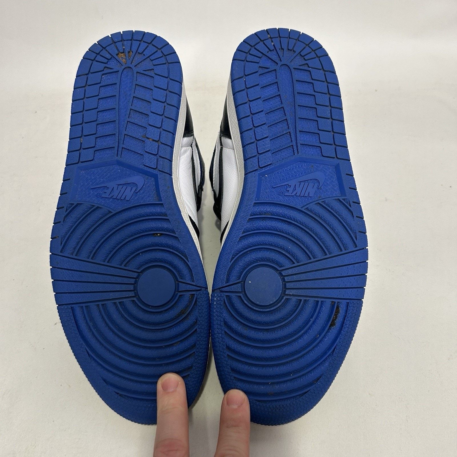 Jordan Brand Nike Air Jordan 1 Retro High OG “Royal Toe” 555088-041 Size US 9.5 / EU 42-43 - 7 Thumbnail
