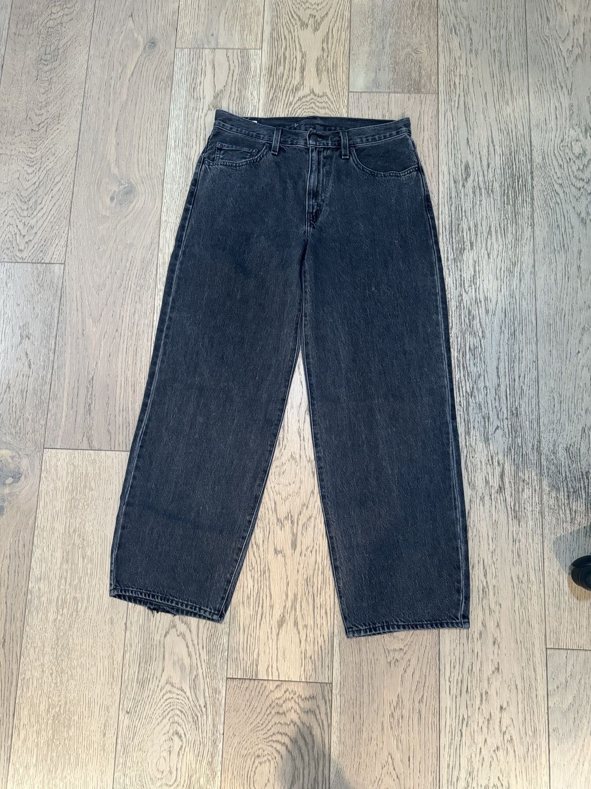 image of Levis Loose Denim in Grey, Men's (Size 28)