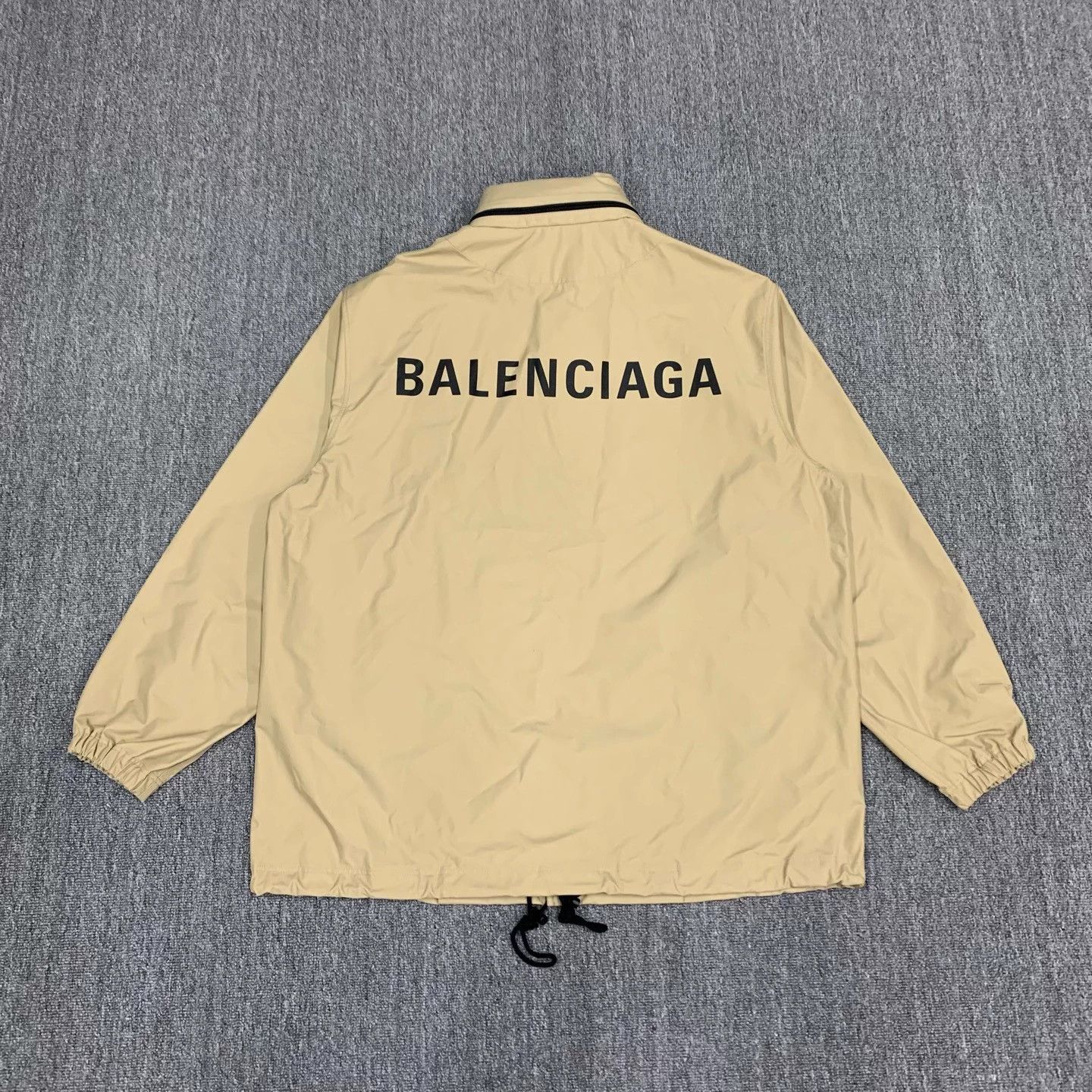 Balenciaga Balenciaga Beige Oversized Logo Windbreaker Jacket 34 Size XXS / US 00 / IT 34 - 2 Thumbnail