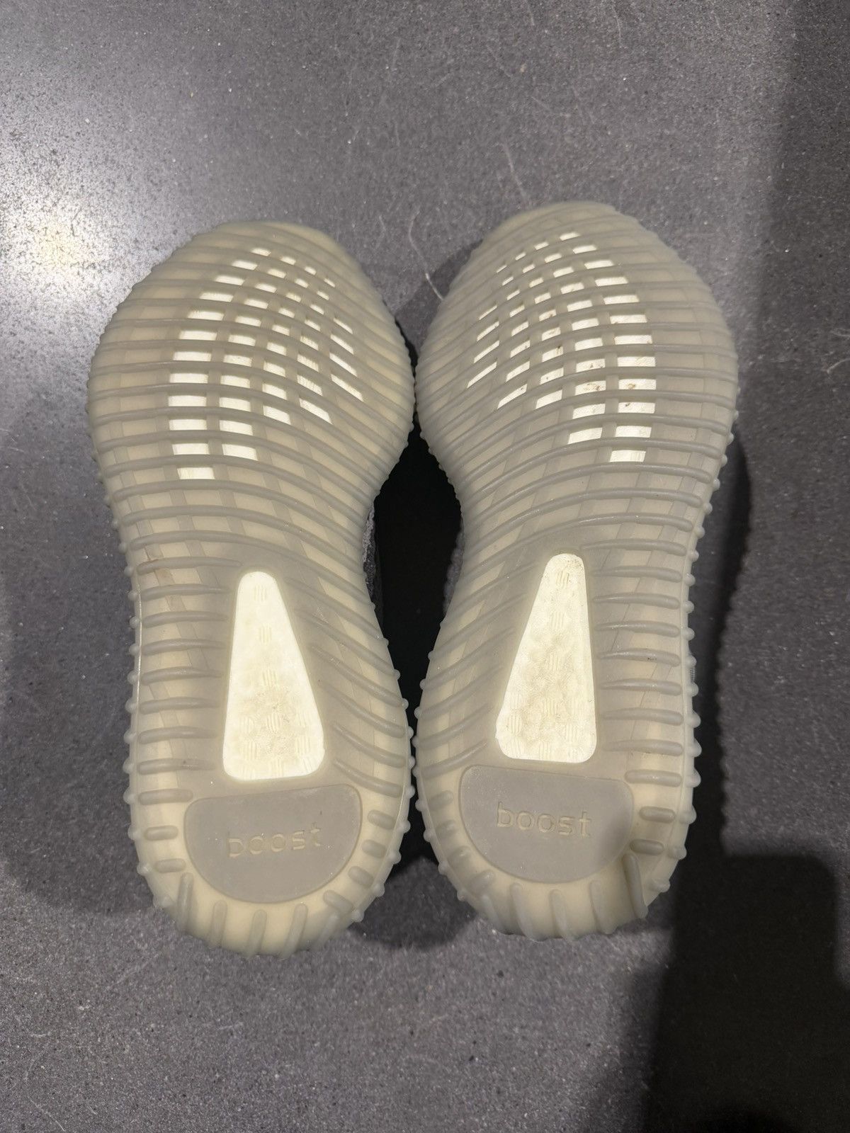 Yeezy YEEZY beluga 2.0 Size US 8 / EU 41 - 5 Thumbnail