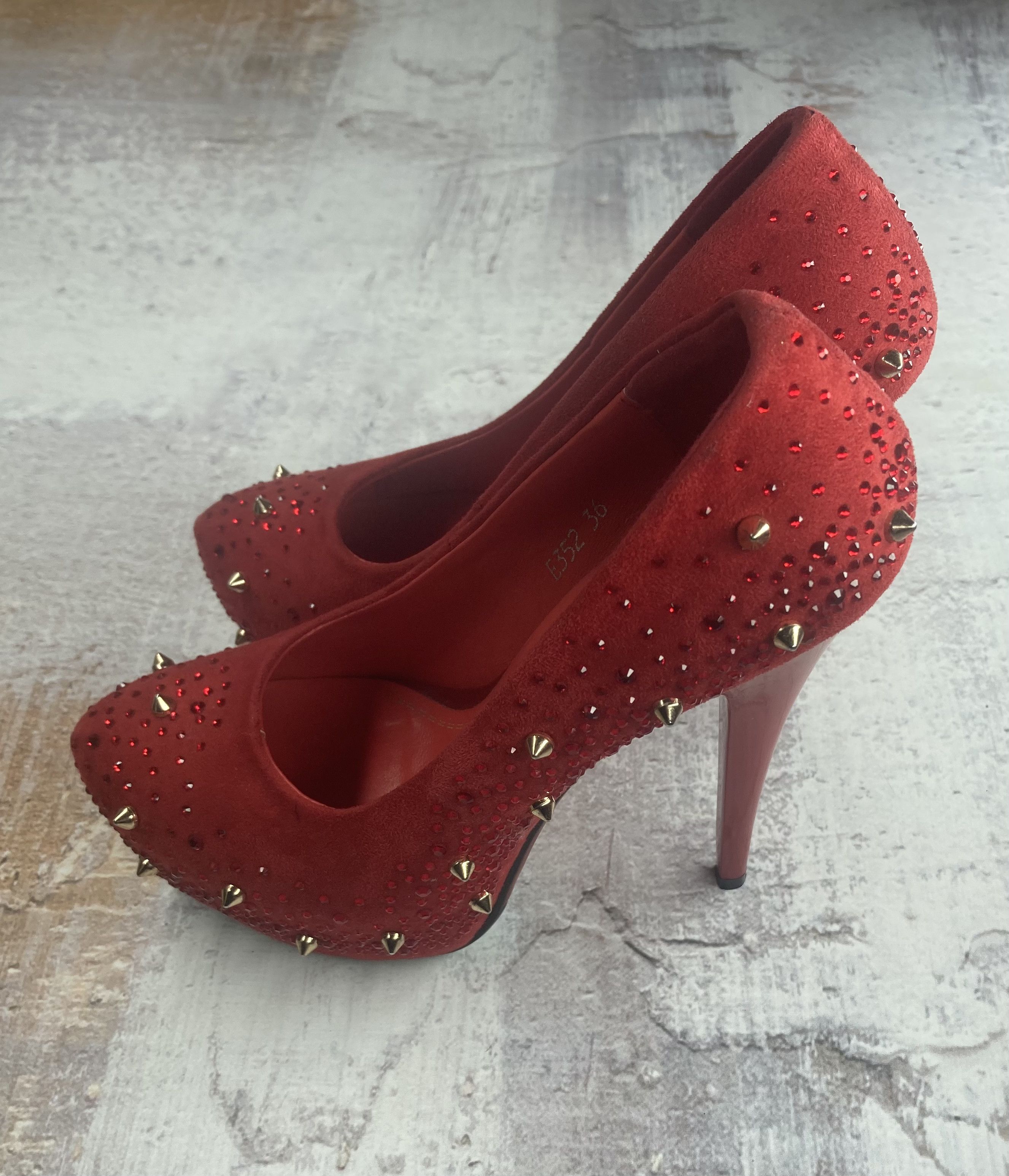Vintage Vintage Amazing Spikes Heels Shoes Women’s Size 38 Size US 8 / IT 38 - 1 Thumbnail