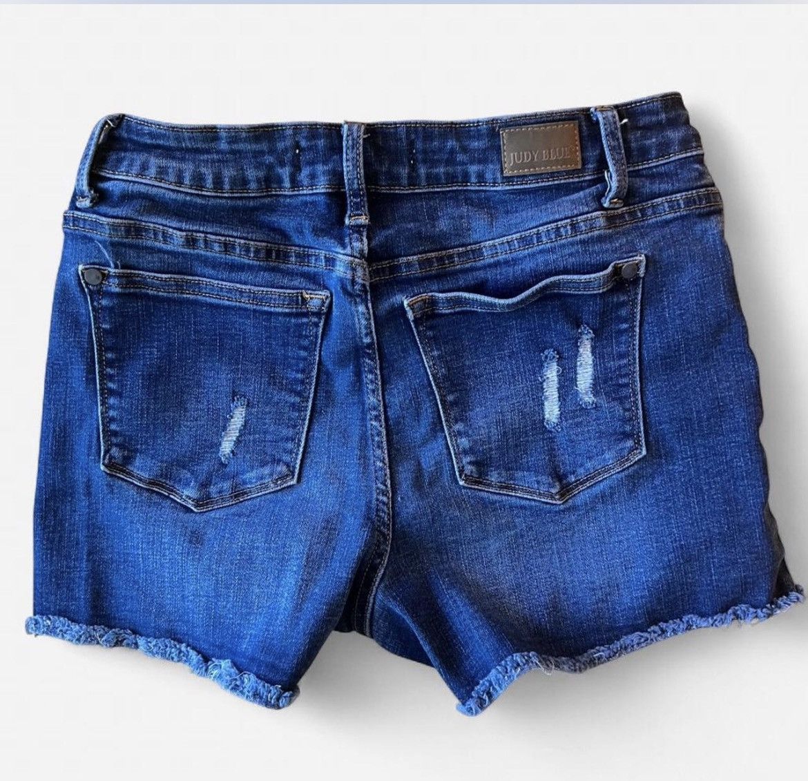 Judy Blue Judy Blue Camo Patch Distressed Shorts Wash High Rise Size M Size 30" / US 8 / IT 44 - 2 Thumbnail