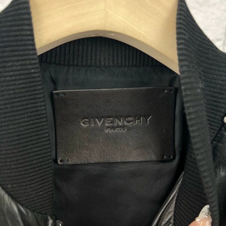 Givenchy Givenchy Black genuine leather pieced zipper jacket, size Size US L / EU 52-54 / 3 - 3 Thumbnail
