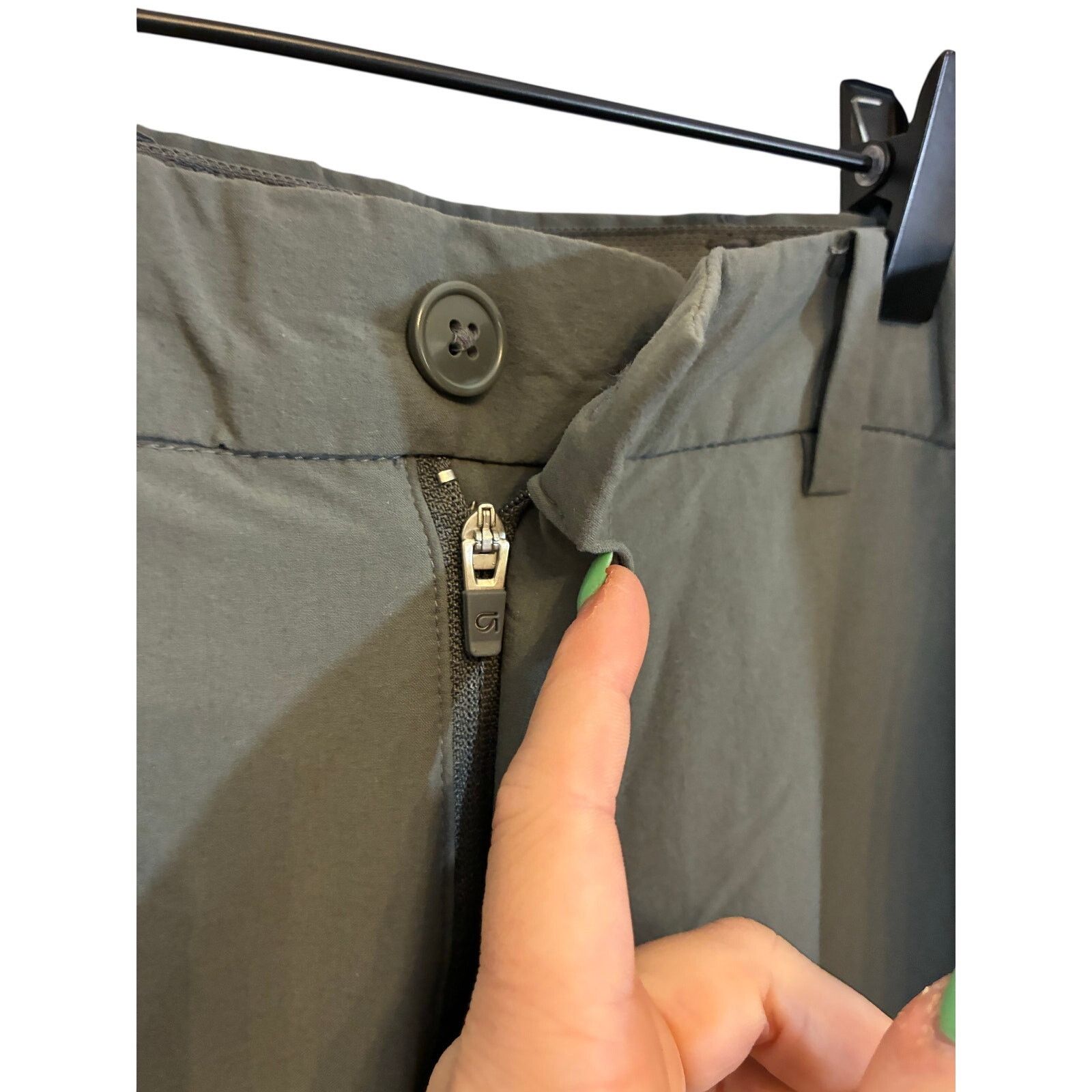 Other Gap Slim Fit Gray Lightweight Tech Chino Pants Men's 36x34 Size US 36 / EU 52 - 3 Thumbnail