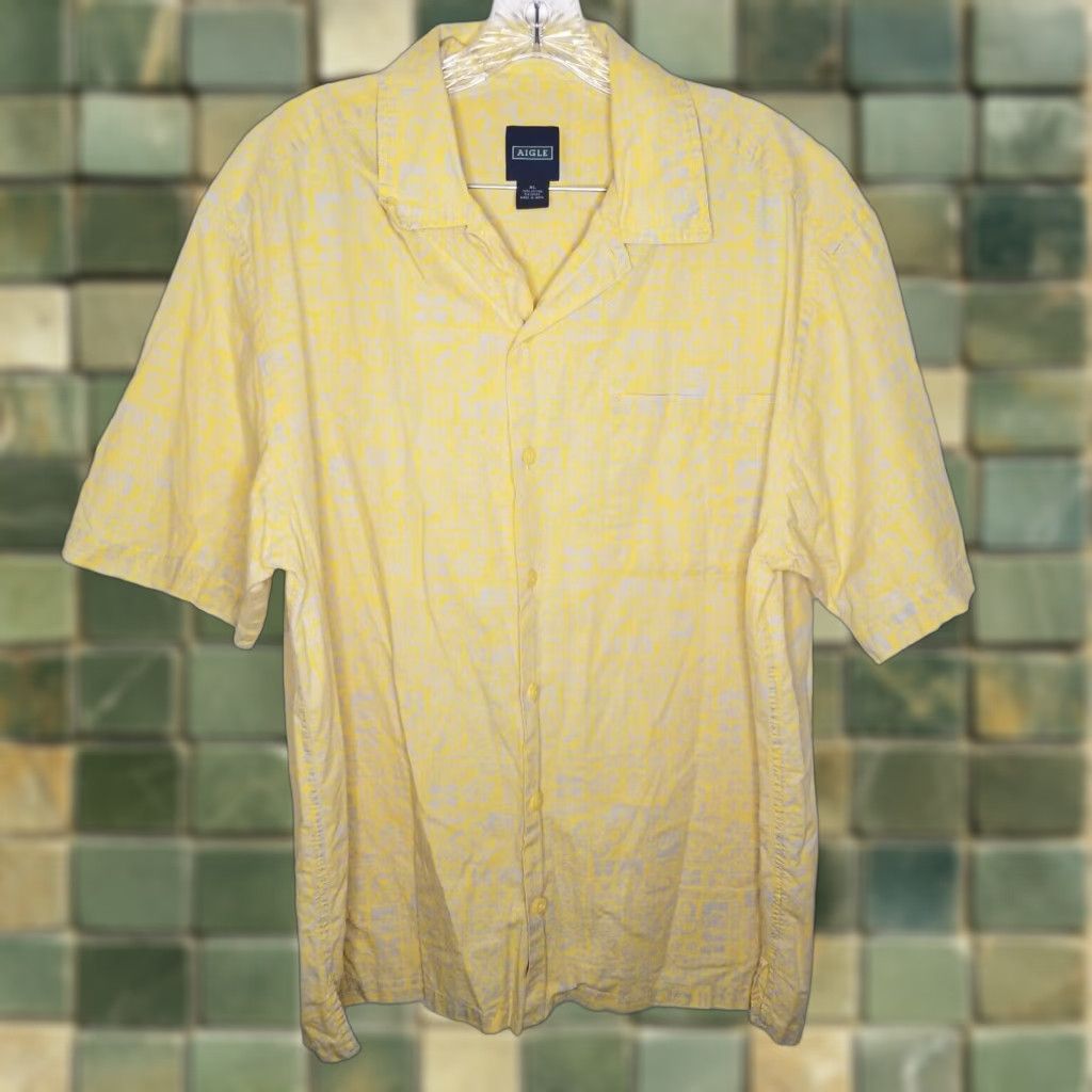 Aigle AIGLE Shirt Mens Yellow Floral Short Sleeve Button-Up XL Regular Size Floral Pattern Men’s XS? Wait. Size US 36 / EU 52 - 1 Thumbnail