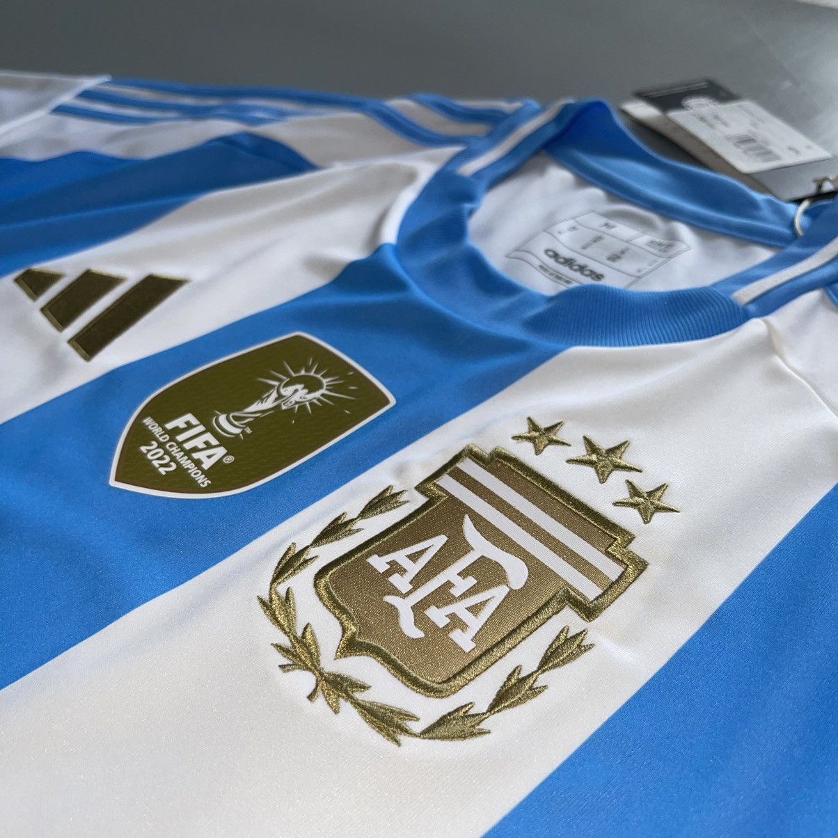 Other NWT ARGENTINA ADIDAS 2024 FOOTBALL HOME JERSEY #10 MESSI Size US M / EU 48-50 / 2 - 5 Thumbnail