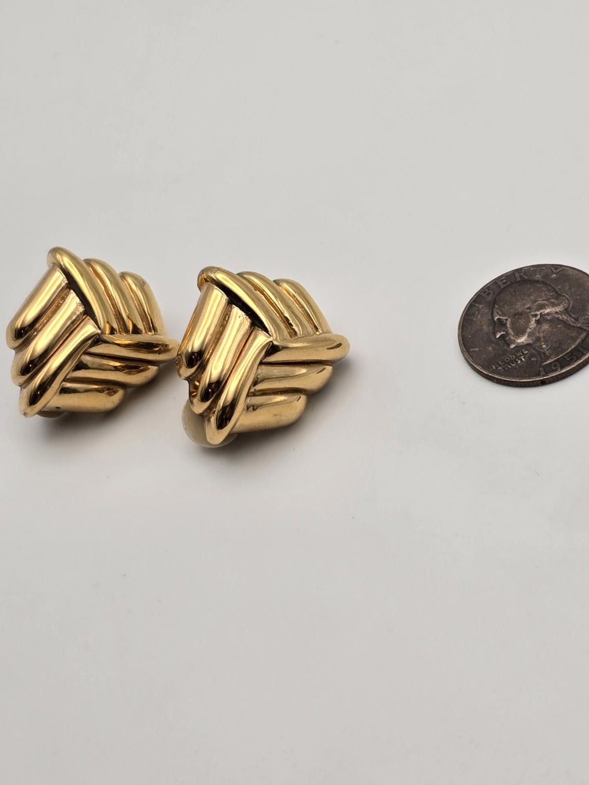 St. John Vintage St. John Gold-Tone Knot Clip-On Earrings Size ONE SIZE - 2 Thumbnail