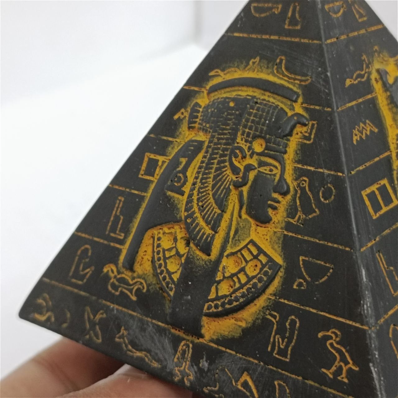 Other 3 Egyptian Pyramids Tutankhamun, Cleopatra & Nefertiti Size ONE SIZE - 5 Thumbnail