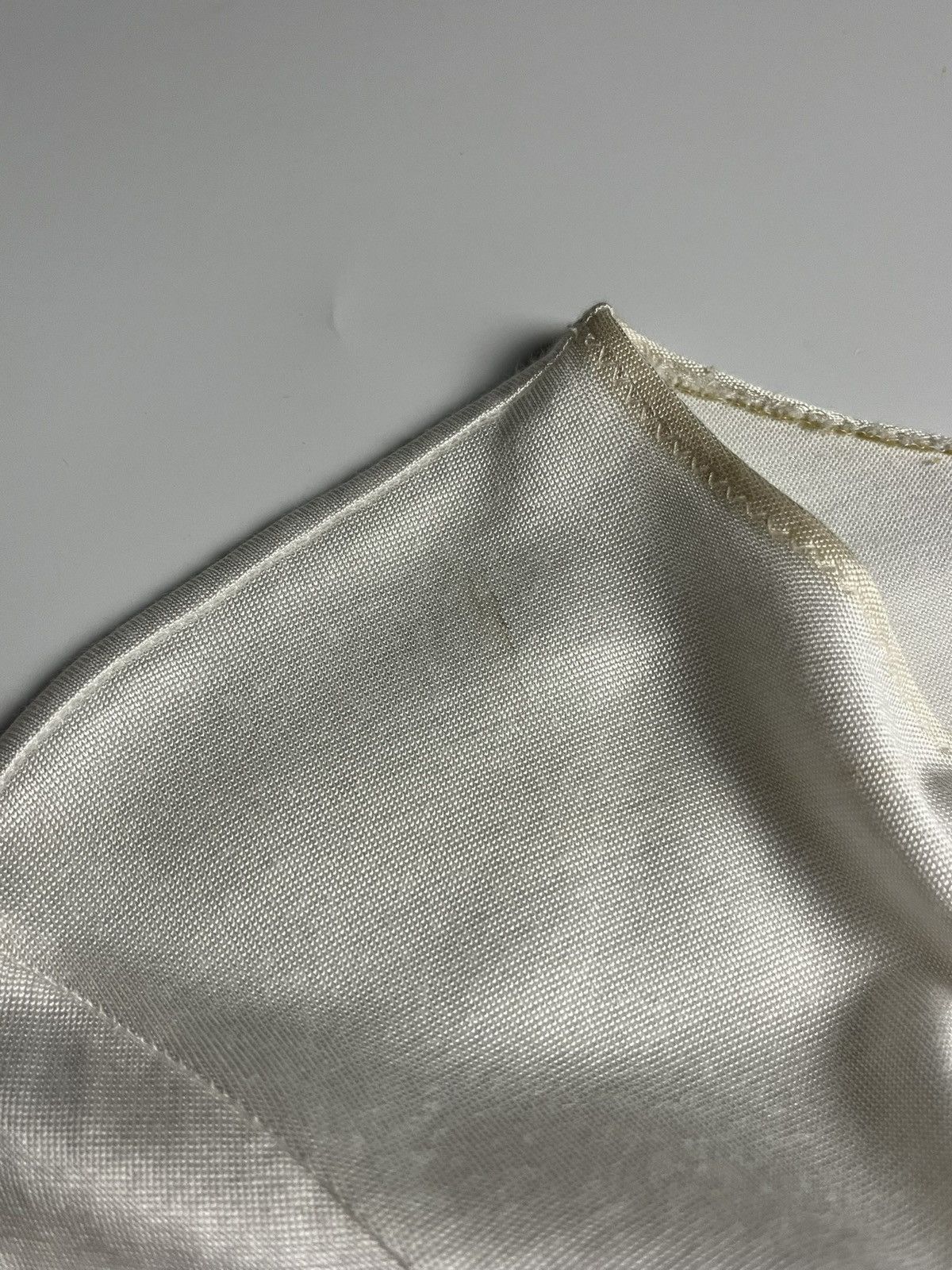Chanel CHANEL 2016 Pearl Embellished Short Sleeve Top - Cream Size XXS / US 00 / IT 34 - 11 Thumbnail