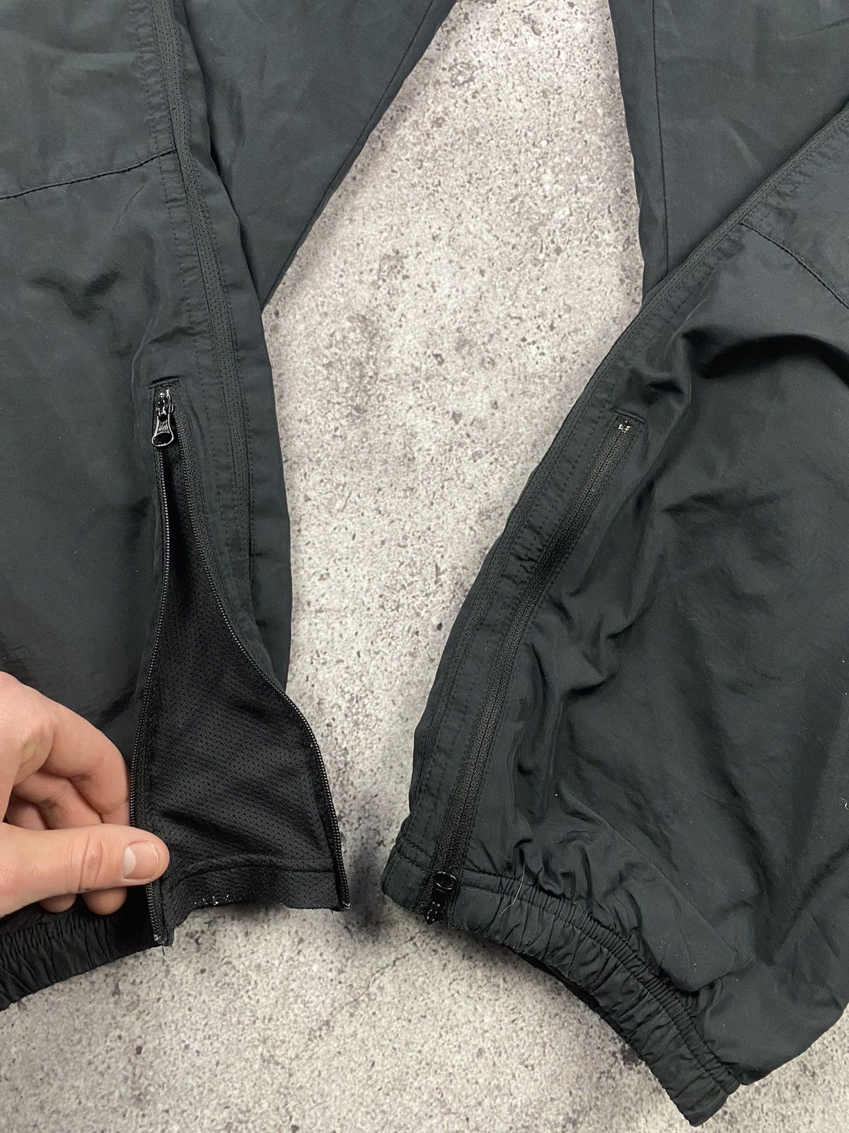 Nike × Vintage 🔥90’S NIKE NYLON BAGGY TRACK RETRO PANTS GORPCORE DRILL Y2K Size US 36 / EU 52 - 4 Thumbnail