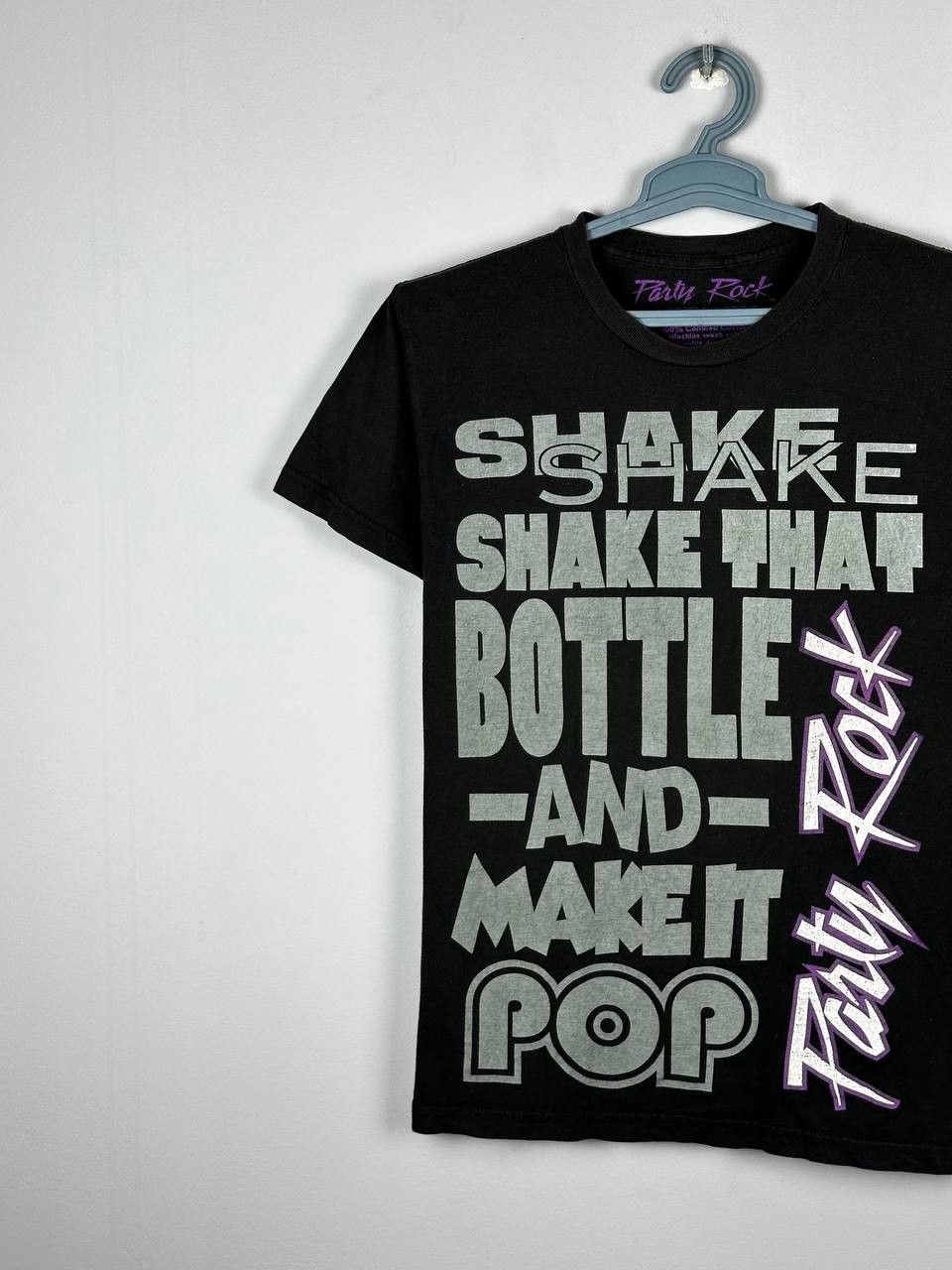 Band Tees Vintage Rare LMFAO Sorry for Party Rocking Tshirt Size US M / EU 48-50 / 2 - 2 Thumbnail