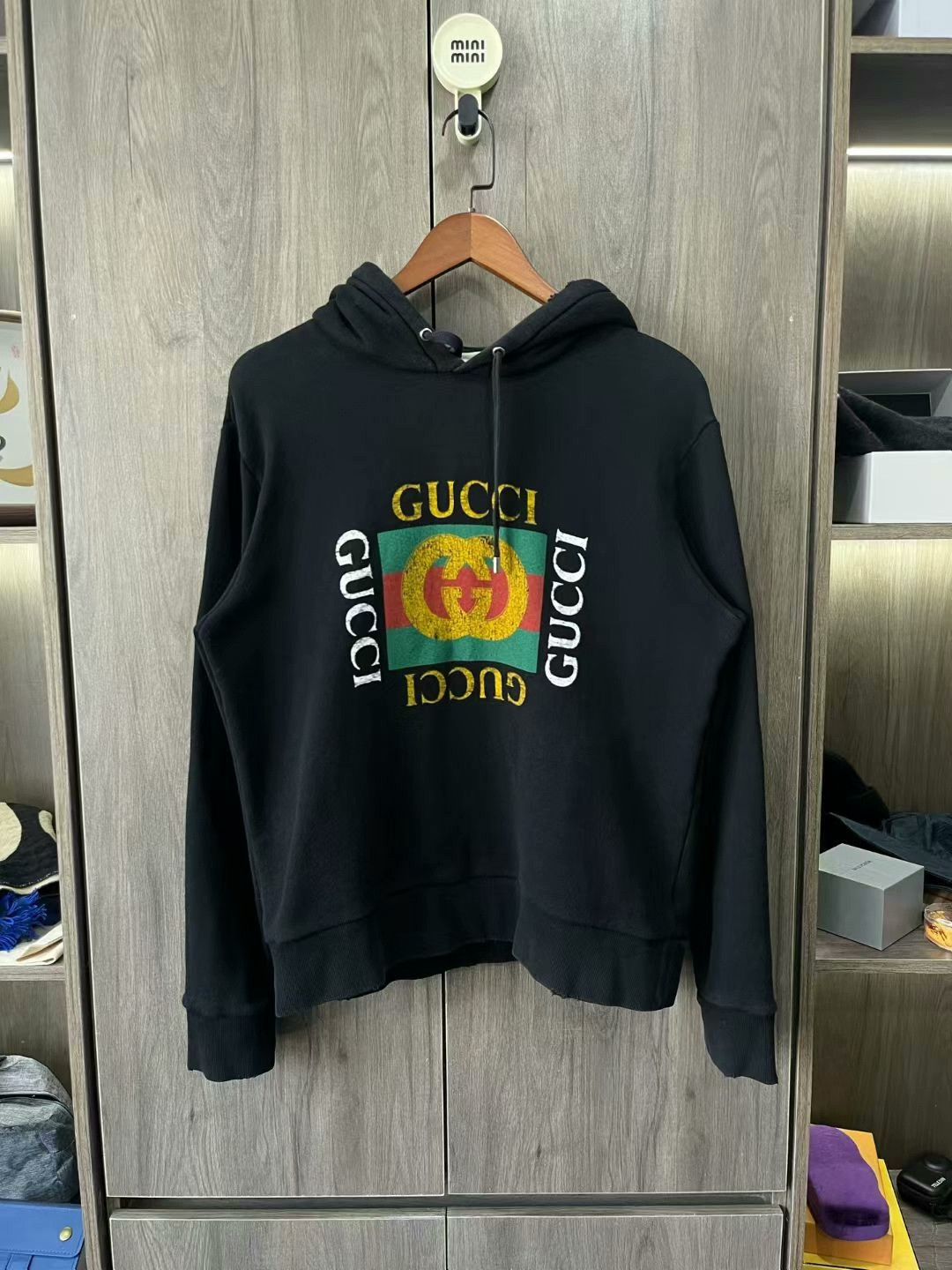 Gucci vintage gucci logo hoodie size s Size US S / EU 44-46 / 1 - 1 Thumbnail