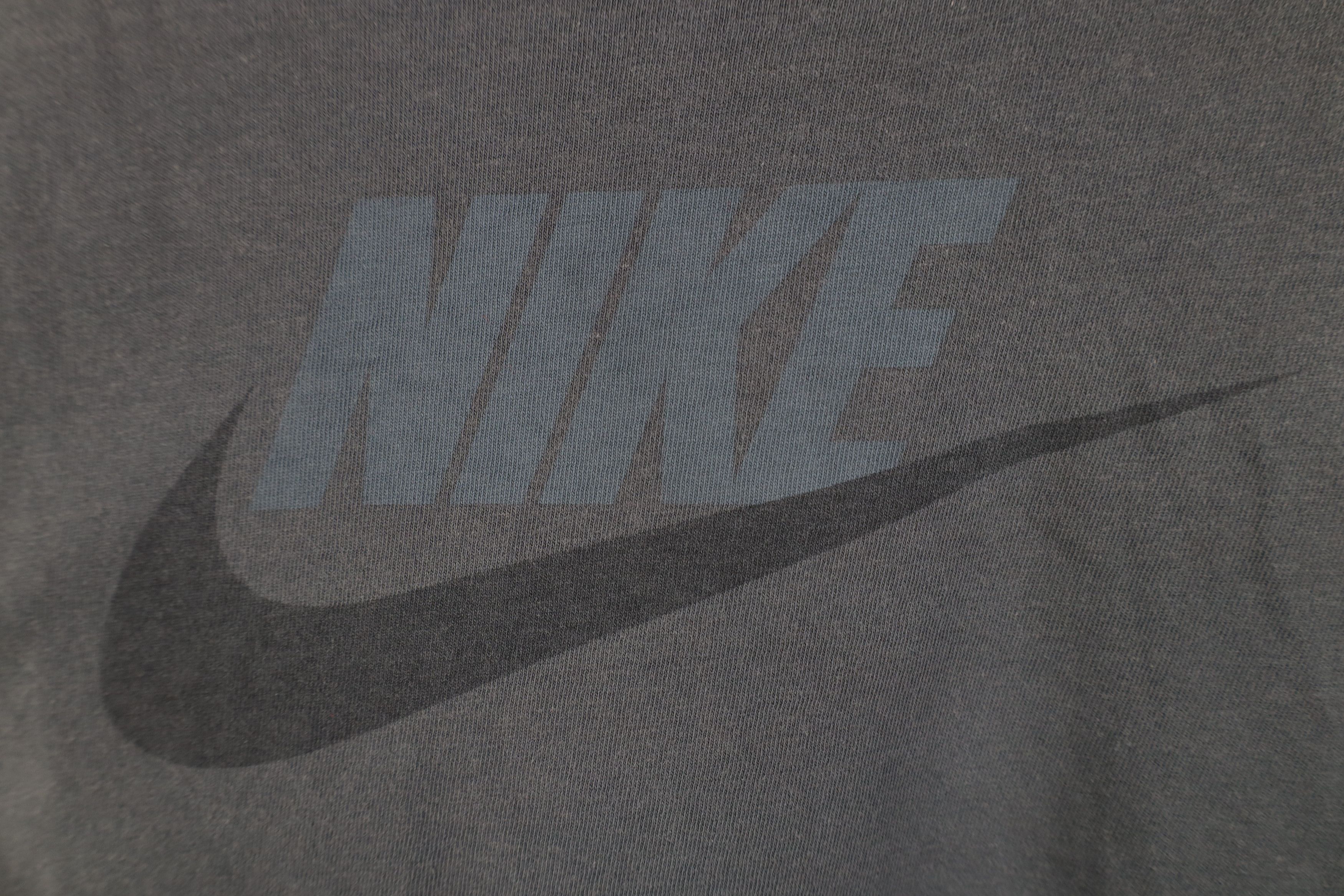Nike Vintage Y2K Nike Scott Big Center Swoosh Long Sleeve T-Shirt Size US L / EU 52-54 / 3 - 4 Thumbnail