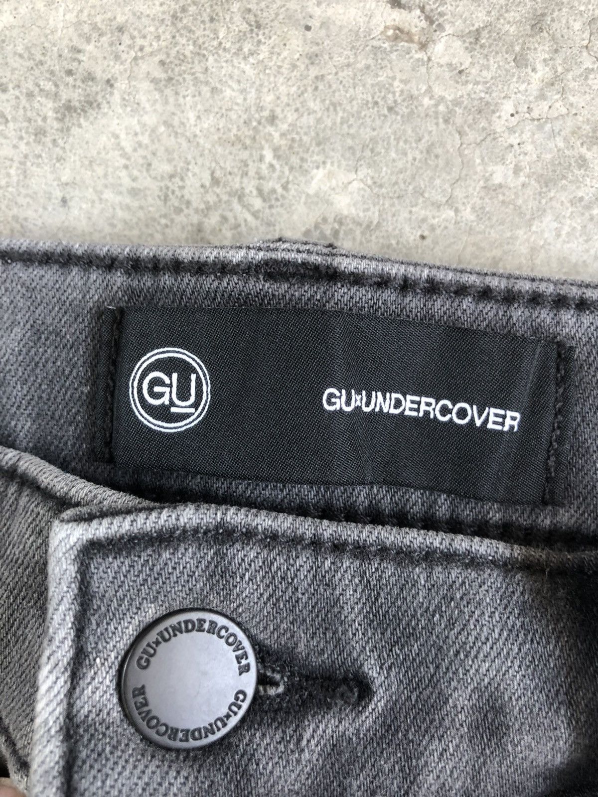 GU × Undercover Undercover x Gu Distressed Slim Jeans Size US 33 - 21 Thumbnail