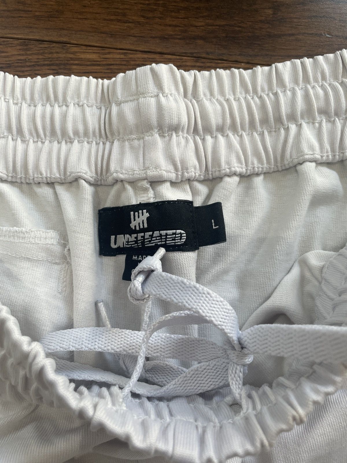 Undefeated × Vintage Undefeated Basketball shorts Size US 35 - 5 Thumbnail