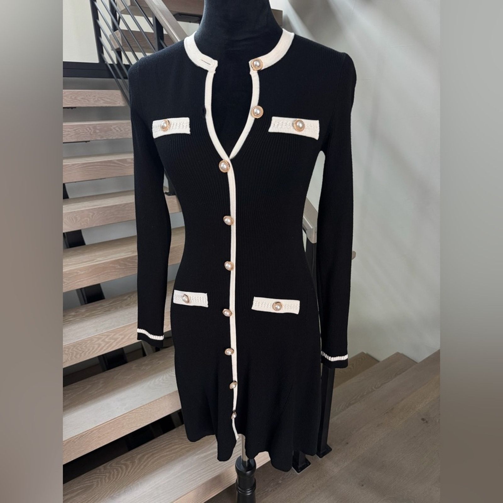 Other New Chic Black and White Long Sleeve Dress size S Size S / US 4 / IT 40 - 2 Thumbnail