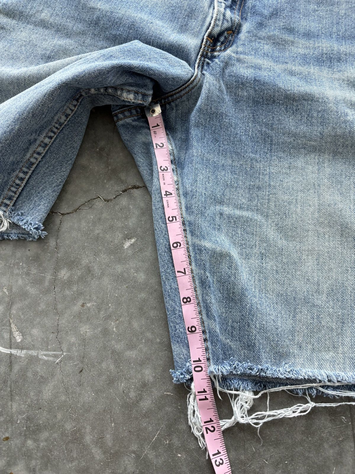 Levi's Vintage 90s Levis 550 Denim Shorts Baggy Distressed Skater Size US 31 - 12 Thumbnail