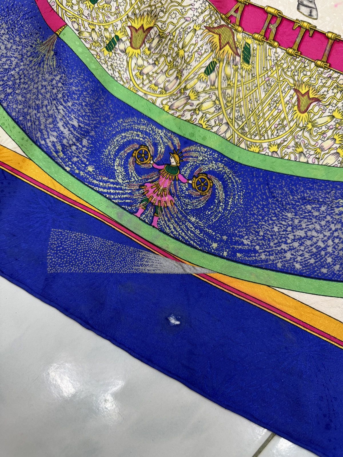 Hermes 🔥🔥🔥AUTHENTIC VINTAGE HERMES EQUESTRIAN SILK SCARF Size ONE SIZE - 12 Thumbnail