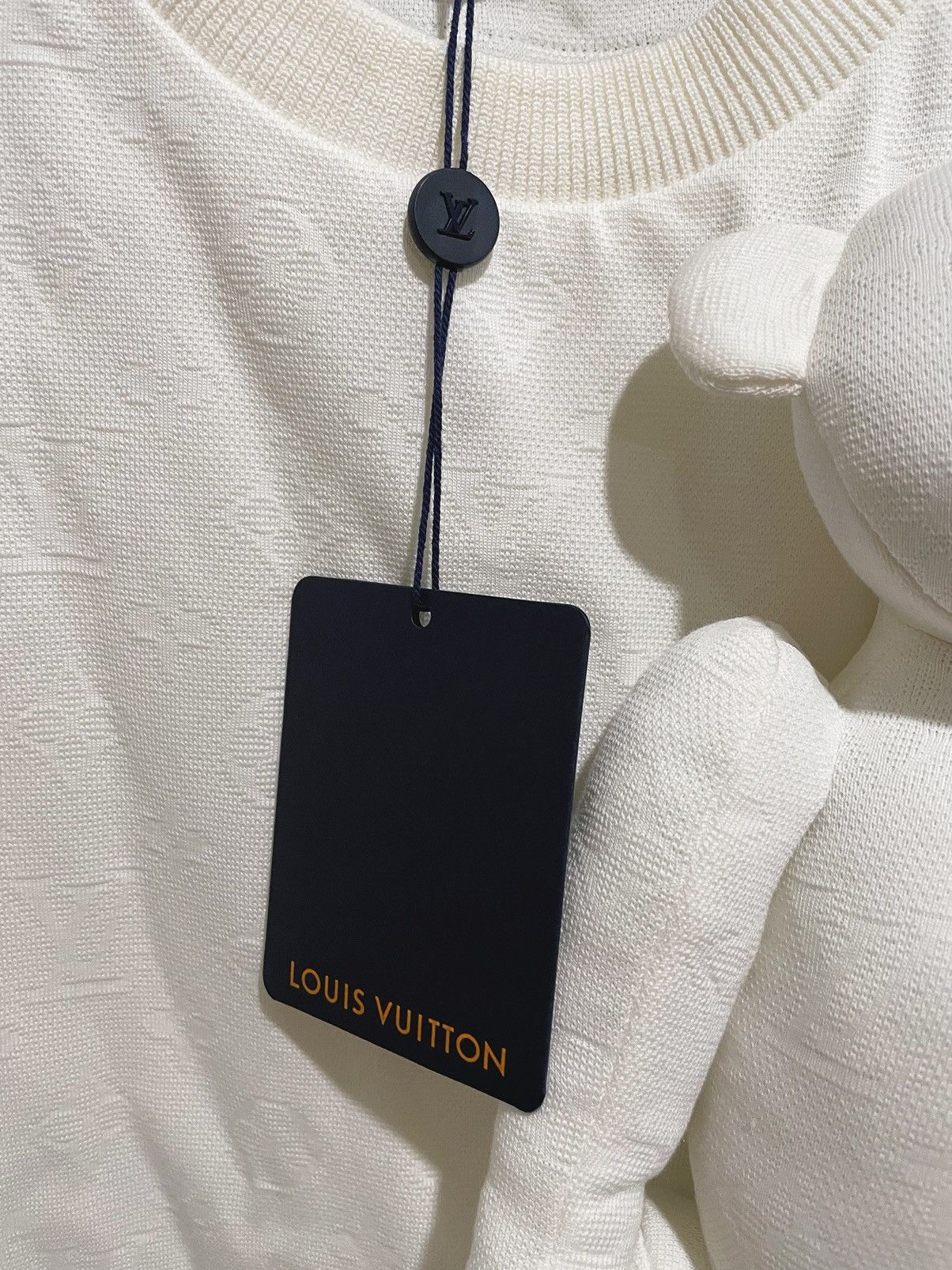 Louis Vuitton Louis Vuitton LV WHT Monogram doll t-shirts tee Size US XS / EU 42 / 0 - 6 Thumbnail