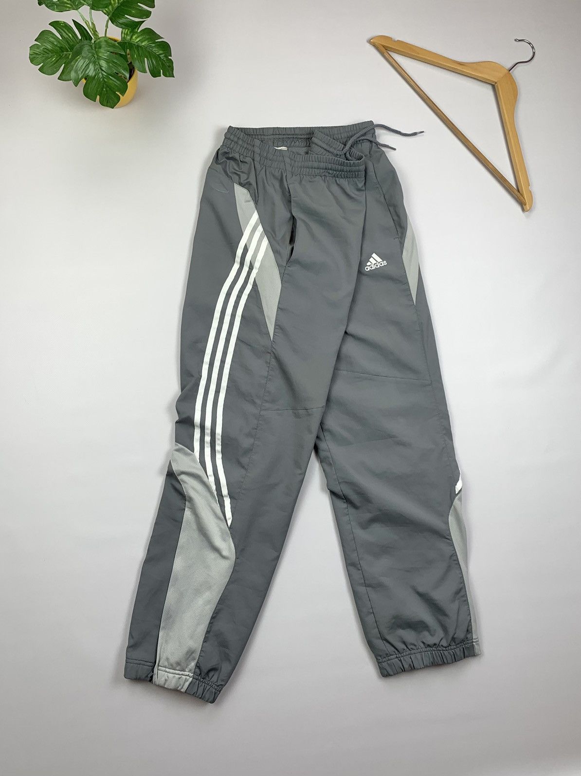 Adidas Adidas Vintage 2008 Gray Pants Mens Y2K Clima365 Size M Size US 31 - 1 Thumbnail