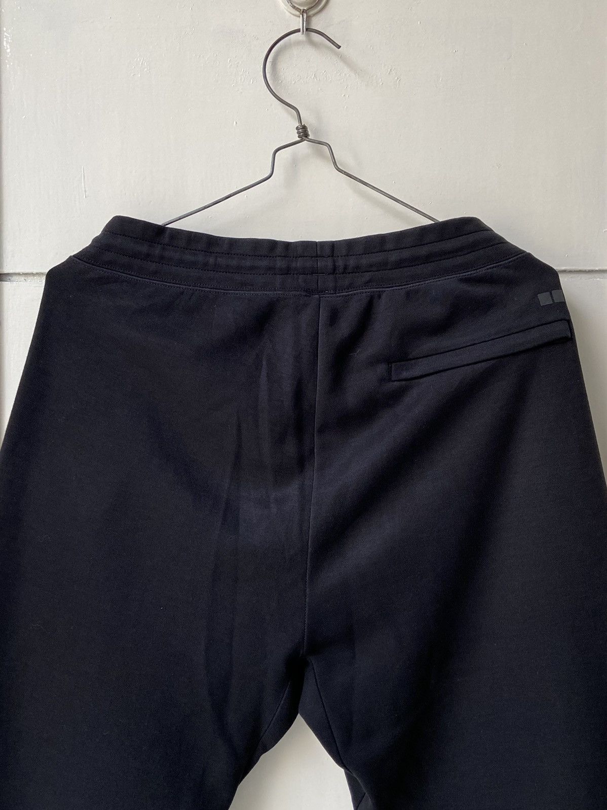 Uniqlo UNIQLO Black Joggers Pants Size US 30 / EU 46 - 5 Thumbnail