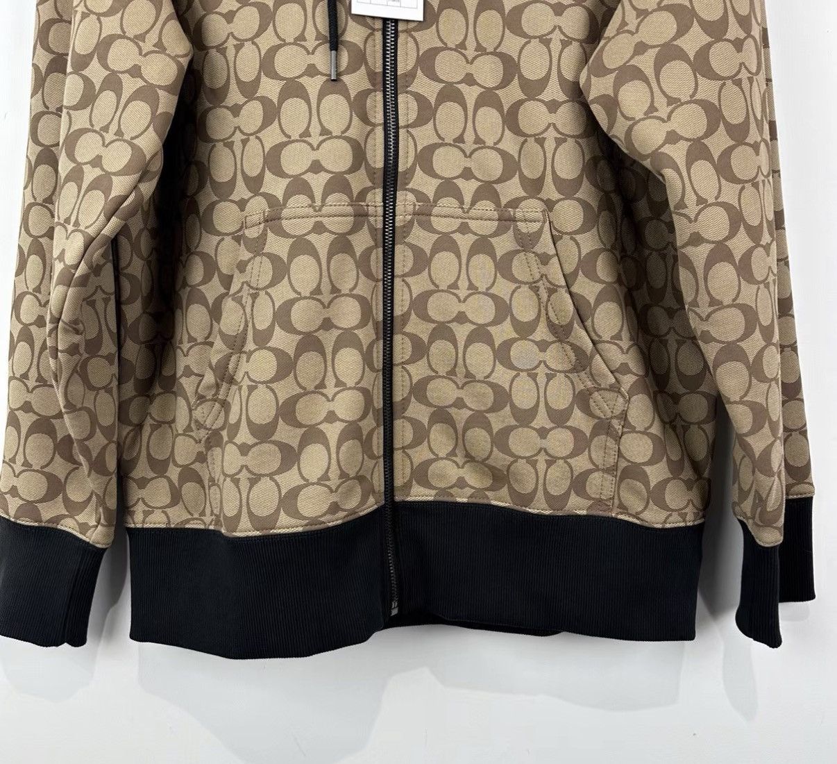 Coach Coach Monogram Full Print Zip Jacket J42 Size M / US 6-8 / IT 42-44 - 4 Thumbnail