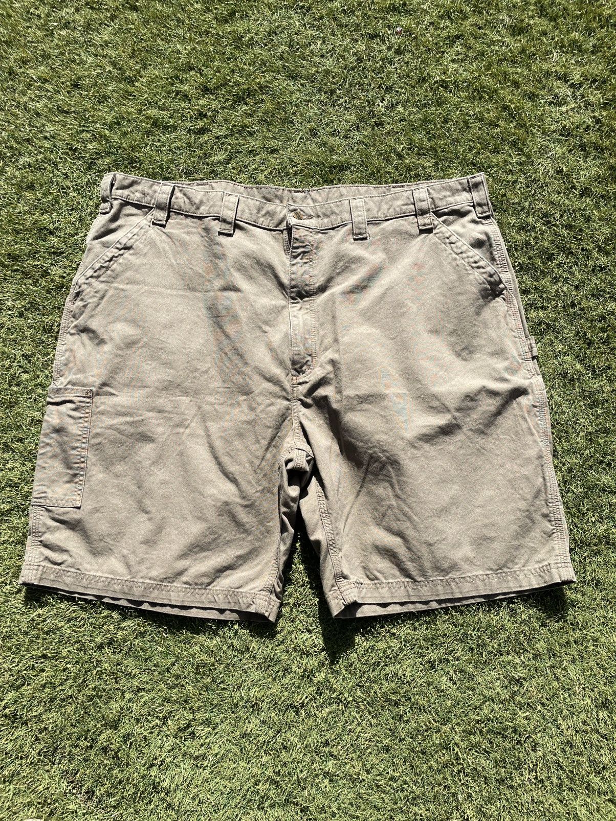 Carhartt Carhartt Loose Fit Canvas Utility Work Shorts Men's 46 Tan Size US 44 / EU 60 - 1 Thumbnail