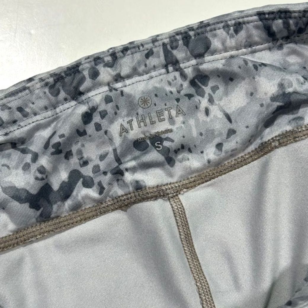 Athleta Athleta Capri Leggings Athletic Womens Small Gray Pants S Women Size 28" / US 6 / IT 42 - 4 Thumbnail