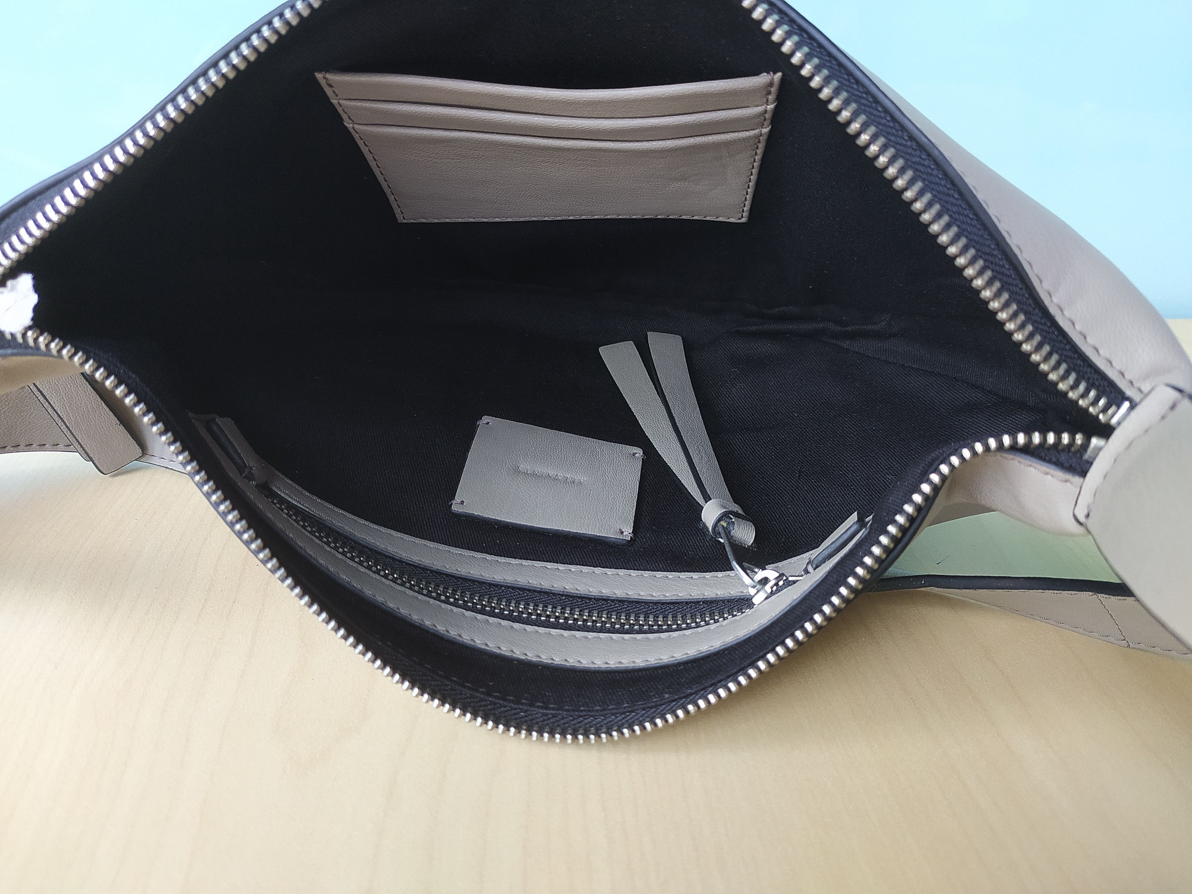 Allsaints AllSaints Leather CrossBody Sling Bag Free Shipping FTP/8015 Size ONE SIZE - 4 Thumbnail