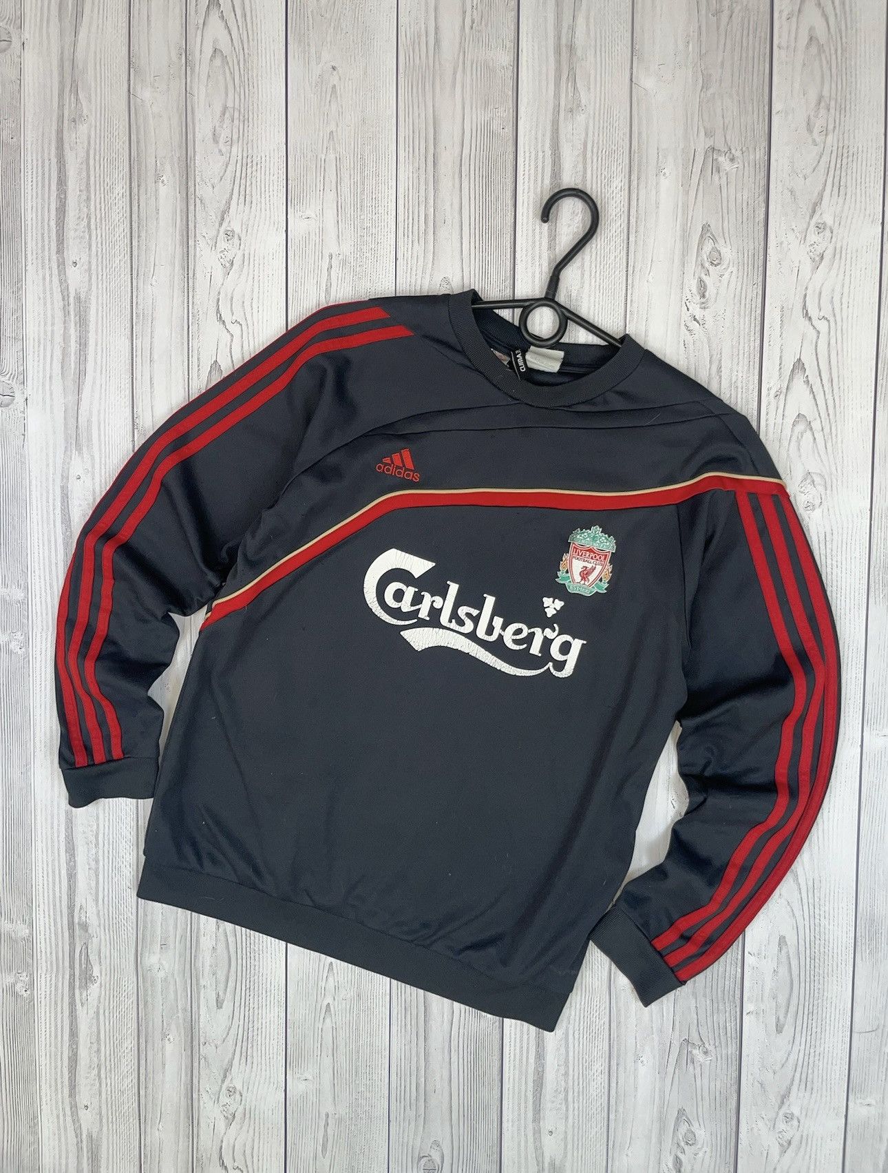 Adidas Vintage adidas Liverpool soccer sweatshirt size S Carlsberg Size US S / EU 44-46 / 1 - 1 Thumbnail