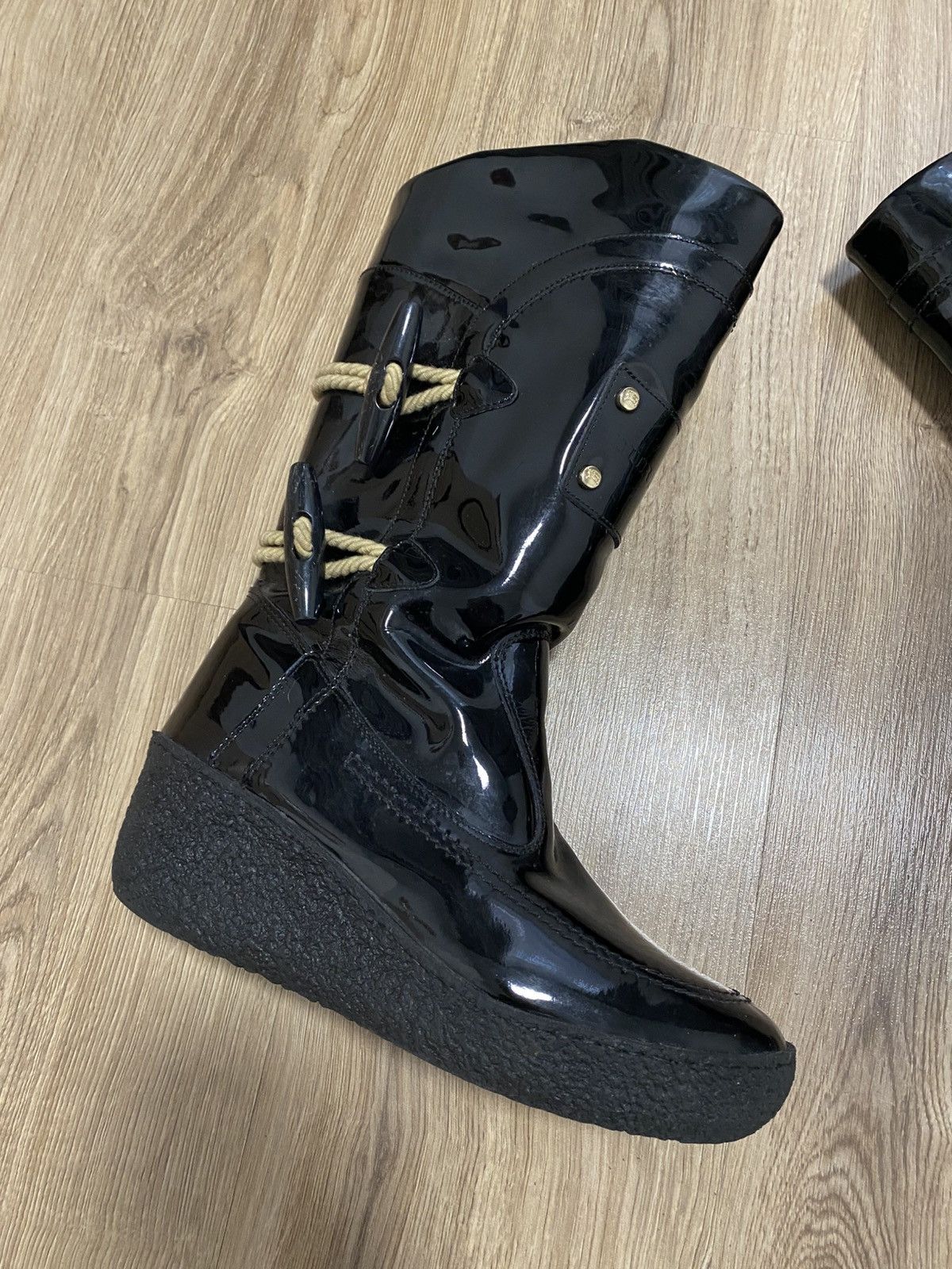 Burberry Burberry Black Patent Leather Snow Boot Size: 41 Size US 11 / IT 41 - 2 Thumbnail