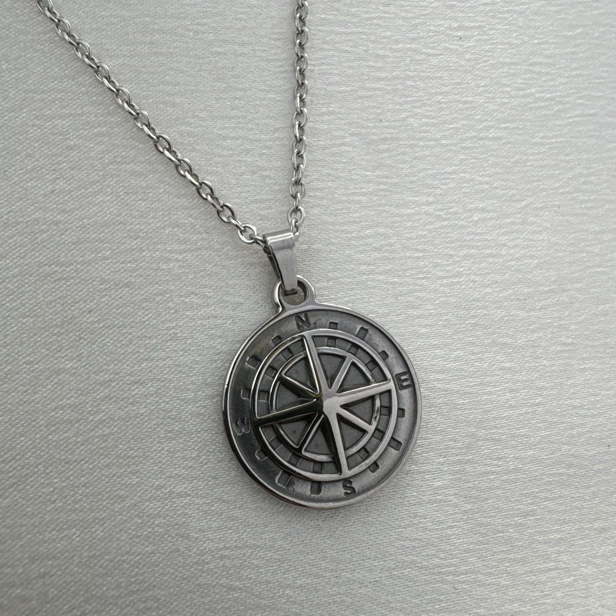 Other Compass Pendant Necklace for Men Women Size ONE SIZE - 2 Thumbnail