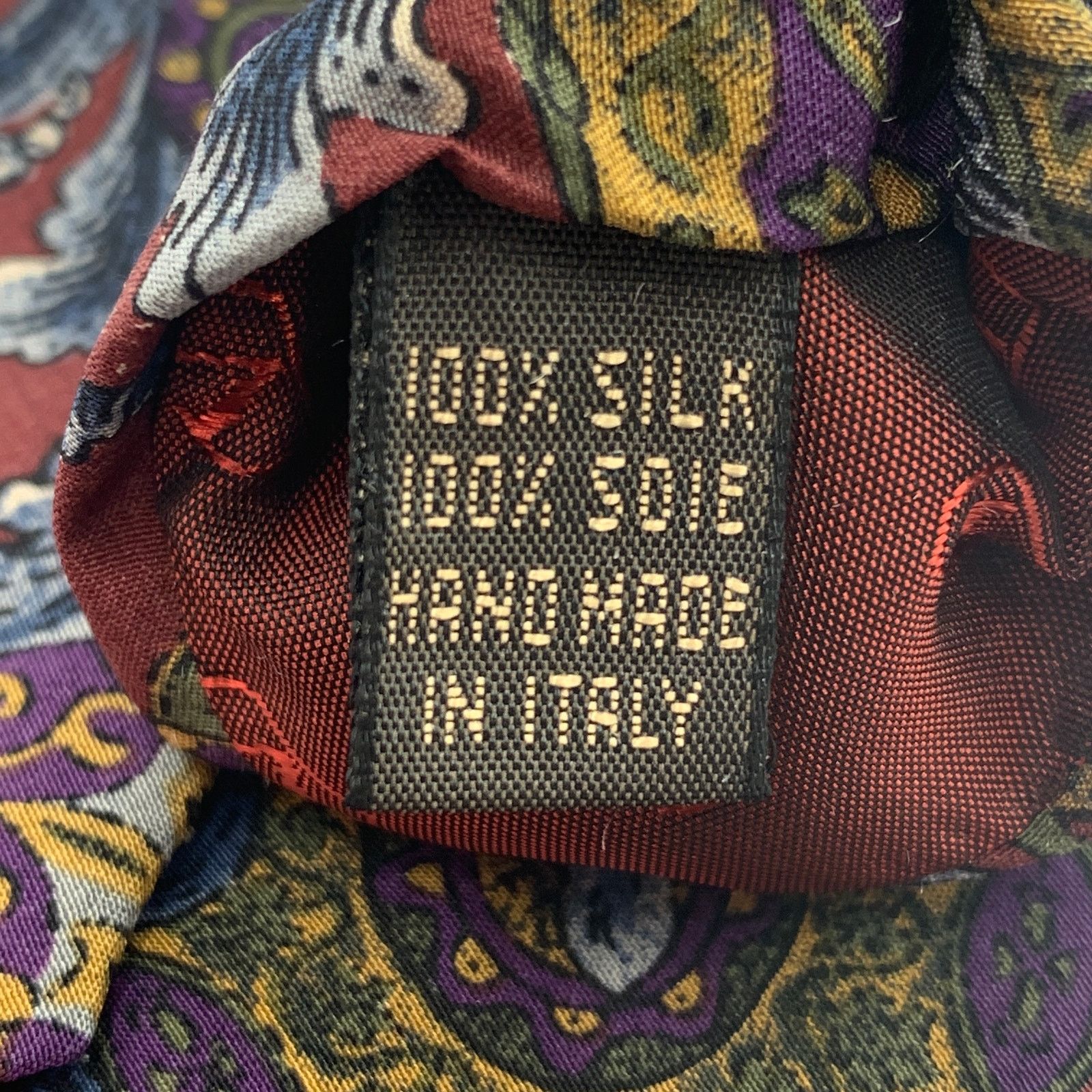 Valentino × Vintage Vintage Valentino Silk Printed Tie Scrolls Motif Red Foulard Size ONE SIZE - 4 Thumbnail