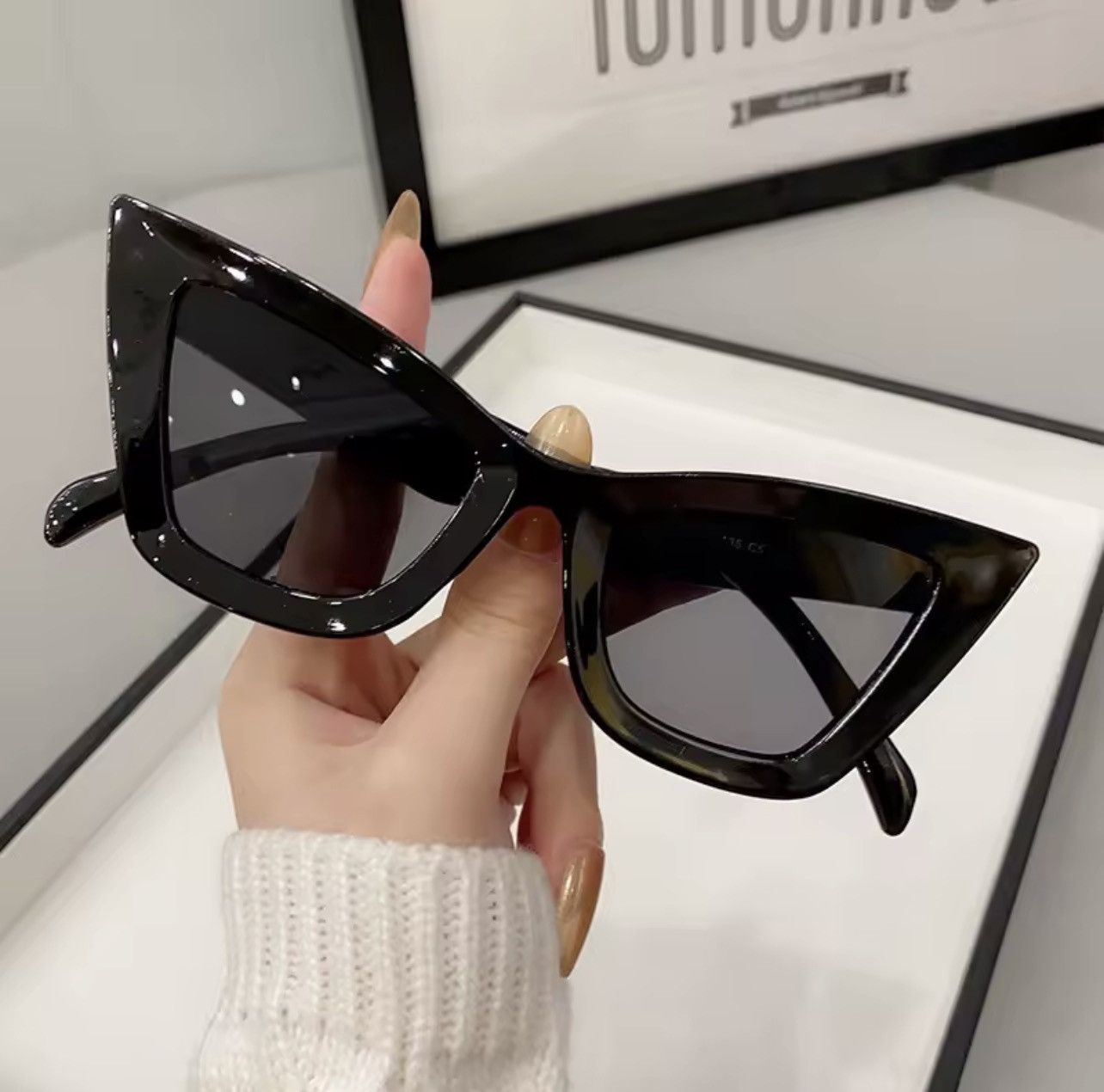Other Black Cat Eye Sunglasses Women Retro Triangle Frame UV400 Size ONE SIZE - 1 Thumbnail
