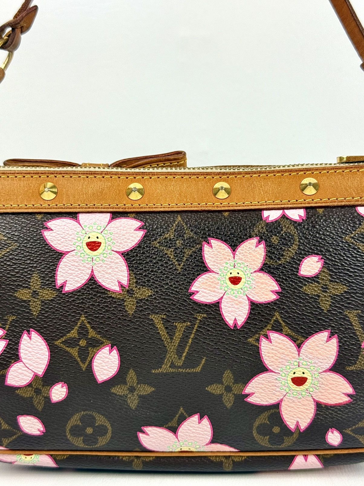 Louis Vuitton × Takashi Murakami Louis Vuitton - Murakami - SS/03 - Cherry Blossom - Pochette Size ONE SIZE - 14 Thumbnail