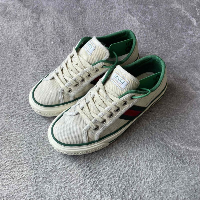 Gucci Gucci Tennis 1977 Low-top Fashion Sneakers 0079 Size US 8 / IT 38 - 1 Thumbnail