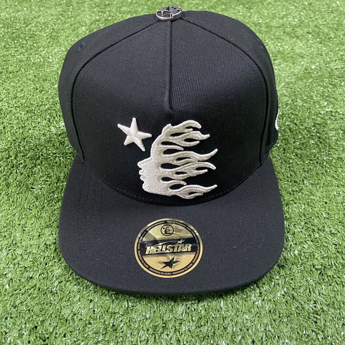 image of Hellstar OG Fitted Hat 7 1/8 in Black, Men's