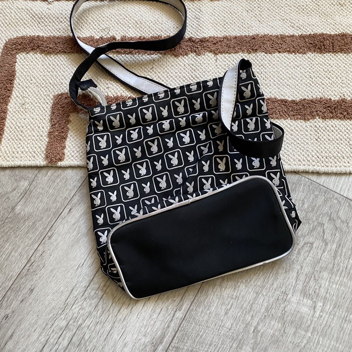 Playboy VINTAGE PLAYBOY MONOGRAM PRINT CROSSBODY BAG Size ONE SIZE - 4 Thumbnail